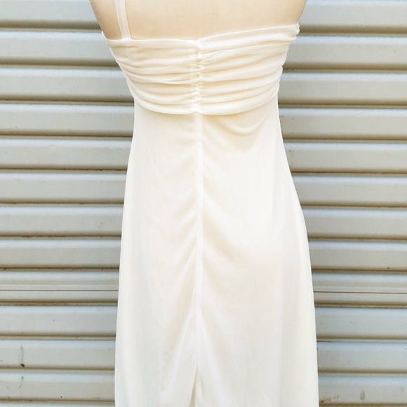 White Vintage Flower/Wedding Chiffon Dress - Picture 3 of 4